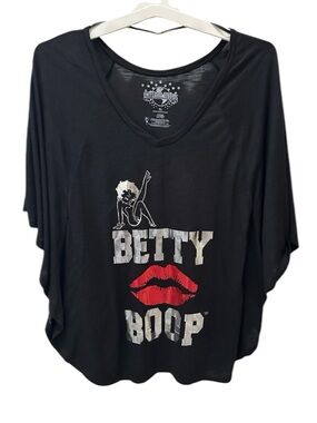UNIVERSAL STUDIOS Betty Boop batwing T-shirt size XL NEW